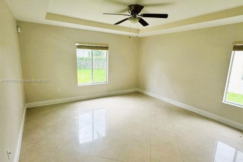 Casa en venta en Miramar, Florida, 4 dormitorios, 249.35 m2 № 1989130 - foto 24