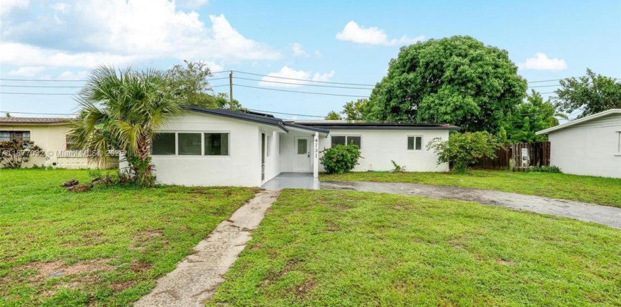 Villa ou maison à Lauderhill, Floride 3 chambres, 125.33 m2 № 1921638