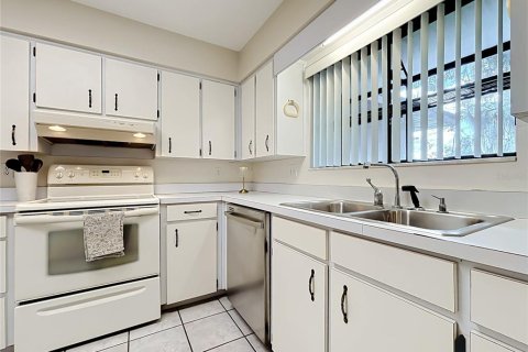 Villa ou maison à vendre à Lakeland, Floride: 3 chambres, 217.02 m2 № 2422739 - photo 23