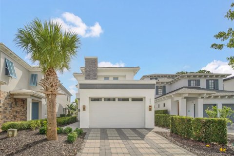 House in Four Corners, Florida 5 bedrooms, 379.78 sq.m. № 1831395 - photo 1