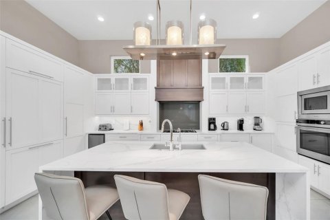 House in Four Corners, Florida 5 bedrooms, 379.78 sq.m. № 1831395 - photo 18