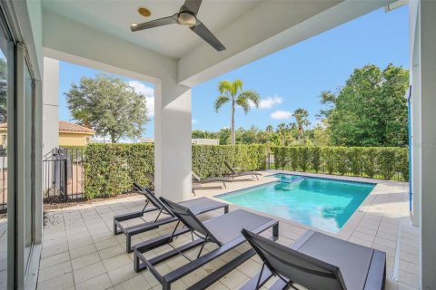 House in Four Corners, Florida 5 bedrooms, 379.78 sq.m. № 1831395 - photo 29
