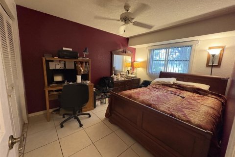 Villa ou maison à vendre à North Port, Floride: 3 chambres, 143.63 m2 № 2421889 - photo 8