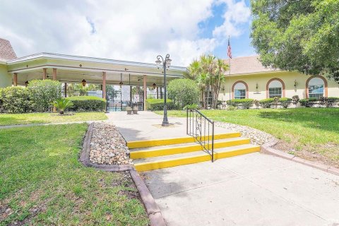 House in Clearwater, Florida 2 bedrooms, 130.06 sq.m. № 2201622 - photo 17