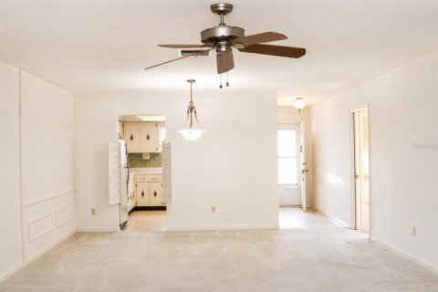 House in Clearwater, Florida 2 bedrooms, 130.06 sq.m. № 2201622 - photo 4