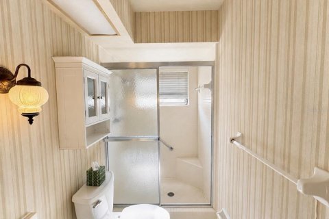 House in Clearwater, Florida 2 bedrooms, 130.06 sq.m. № 2201622 - photo 12