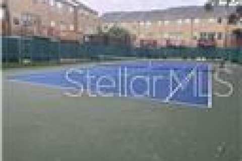 Townhouse in Tampa, Florida 3 bedrooms, 157.19 sq.m. № 2377827 - photo 17