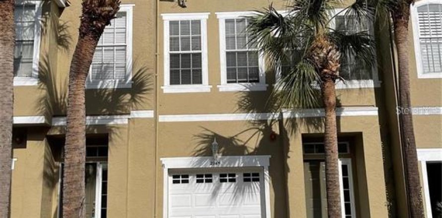 Townhouse in Tampa, Florida 3 bedrooms, 157.19 sq.m. № 2377827