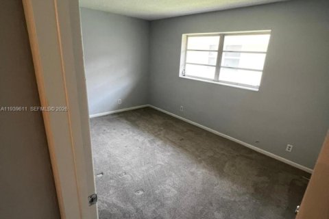 Купить кондоминиум в Помпано-Бич, Флорида 2 спальни, 72.46м2, № 1996999 - фото 10