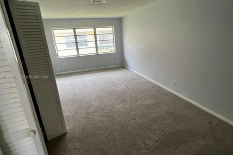 Купить кондоминиум в Помпано-Бич, Флорида 2 спальни, 72.46м2, № 1996999 - фото 4