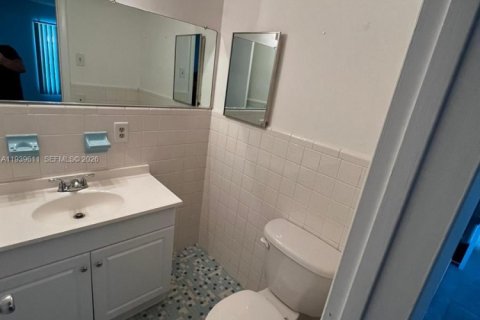 Купить кондоминиум в Помпано-Бич, Флорида 2 спальни, 72.46м2, № 1996999 - фото 13