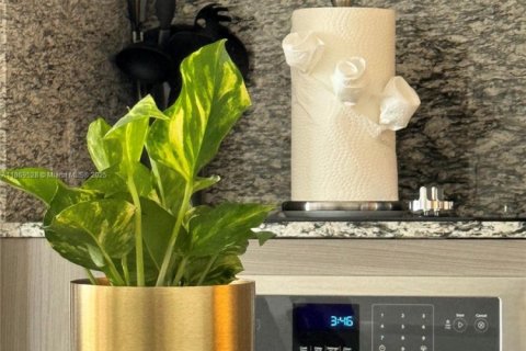 Apartment in Doral, Florida 39.3 sq.m. № 1979404 - photo 11