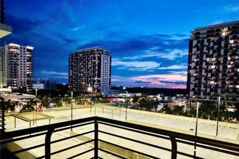 Apartment in Doral, Florida 39.3 sq.m. № 1979404 - photo 13