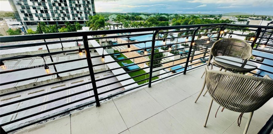 Studio in Doral, Florida № 1979404