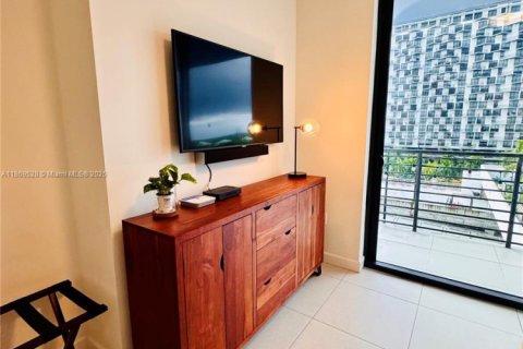 Apartment in Doral, Florida 39.3 sq.m. № 1979404 - photo 25