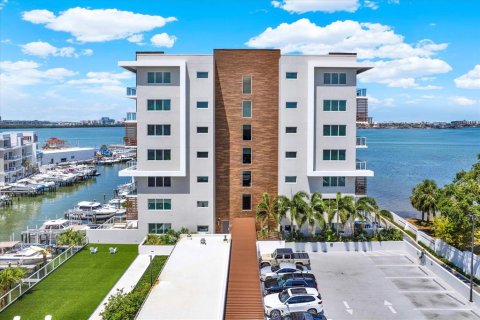Copropriété à vendre à Clearwater, Floride: 2 chambres, 168.62 m2 № 1679552 - photo 24