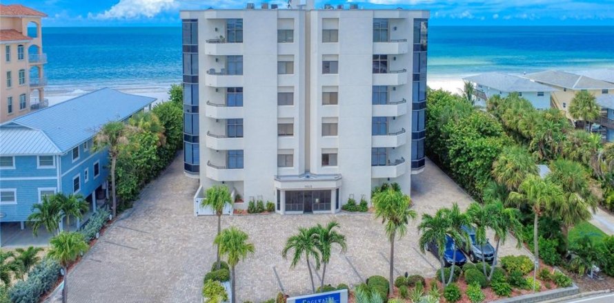Condo in Indian Shores, Florida, 3 bedrooms  № 2393826