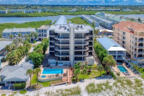 Condo in Indian Shores, Florida, 3 bedrooms  № 2393826 - photo 2