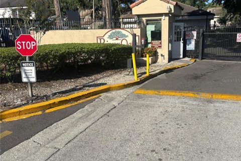 Copropriété à vendre à Tampa, Floride: 2 chambres, 123.37 m2 № 1905031 - photo 4