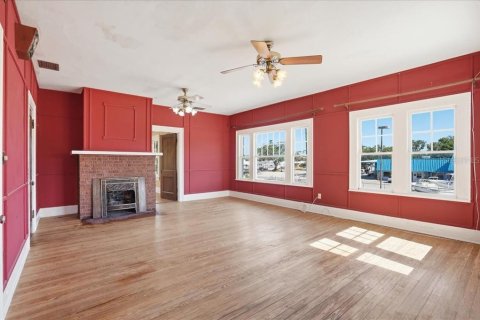 House in Palmetto, Florida 6 bedrooms, 562.99 sq.m. № 2138823 - photo 17