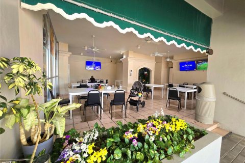 Condo in Aventura, Florida, 2 bedrooms  № 1929996 - photo 19