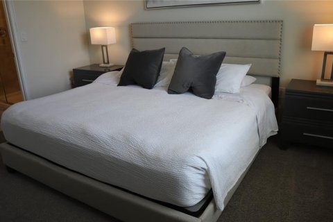 Купить кондоминиум в Киссимми, Флорида 4 комнаты, 104.61м2, № 2098041 - фото 17