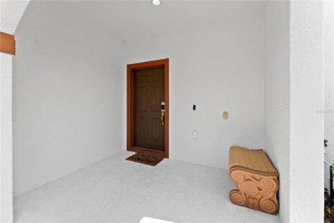 Townhouse in Davenport, Florida 5 bedrooms, 188.03 sq.m. № 1689738 - photo 5