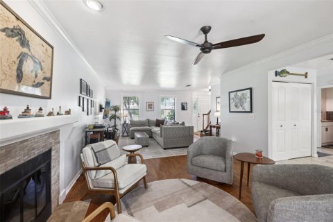 House in Orlando, Florida 3 bedrooms, 181.81 sq.m. № 1801530 - photo 16