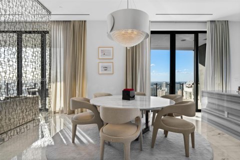 Copropriété à louer à Sunny Isles Beach, Floride: 3 chambres, 189.71 m2 № 2025016 - photo 13