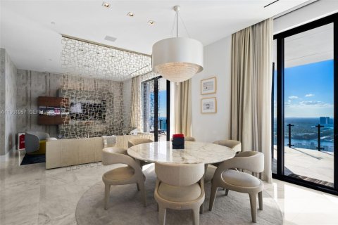 Copropriété à louer à Sunny Isles Beach, Floride: 3 chambres, 189.71 m2 № 2025016 - photo 12