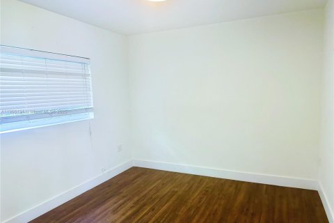 Appartement à louer à Coral Gables, Floride: 2 chambres, 70.88 m2 № 1956699 - photo 10