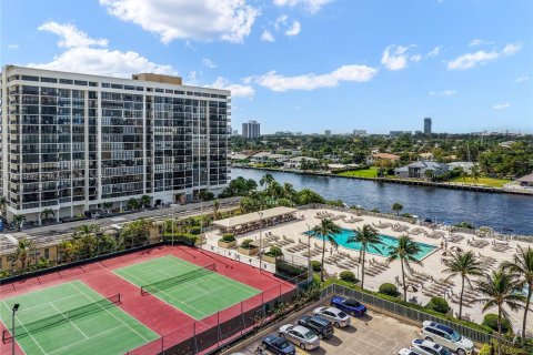 Condo in Hallandale Beach, Florida, 1 bedroom  № 1959474 - photo 6