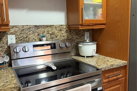 Купить виллу или дом в Майами, Флорида 3 спальни, 108.42м2, № 1945230 - фото 14