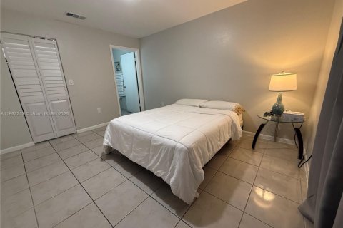 Купить виллу или дом в Майами, Флорида 3 спальни, 108.42м2, № 1945230 - фото 17