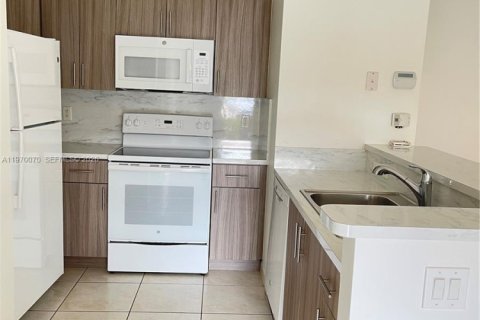 Copropriété à louer à Doral, Floride: 1 chambre, 60.39 m2 № 2030881 - photo 8