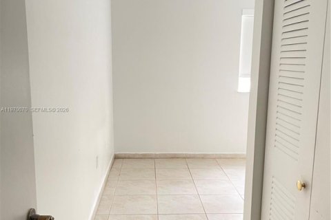 Copropriété à louer à Doral, Floride: 1 chambre, 60.39 m2 № 2030881 - photo 13