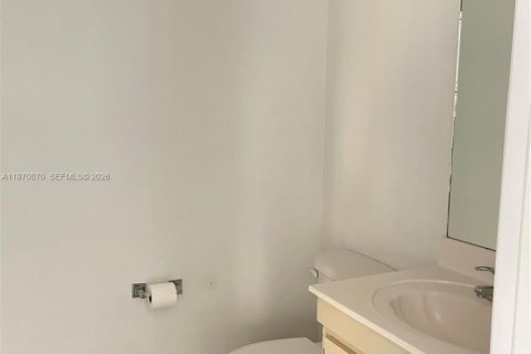 Copropriété à louer à Doral, Floride: 1 chambre, 60.39 m2 № 2030881 - photo 11
