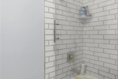 Villa ou maison à vendre à Silver Springs Shores, Floride: 4 chambres, 182.83 m2 № 1649870 - photo 10