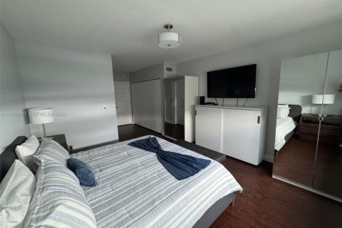 Condo in Sunny Isles Beach, Florida, 1 bedroom  № 2042126 - photo 14