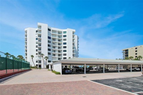 Condo in Longboat Key, Florida, 2 bedrooms  № 1829464 - photo 1