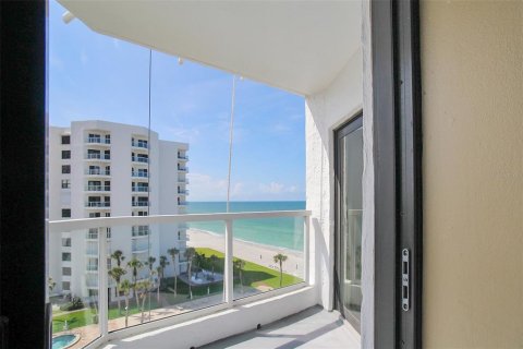Condo in Longboat Key, Florida, 2 bedrooms  № 1829464 - photo 12