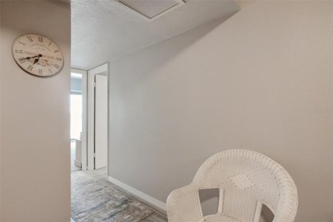 Condo in Longboat Key, Florida, 2 bedrooms  № 1829464 - photo 30