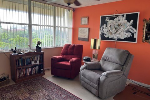 Condo in Lauderhill, Florida, 3 bedrooms  № 2086450 - photo 16