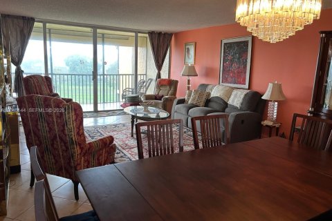 Condo in Lauderhill, Florida, 3 bedrooms  № 2086450 - photo 4