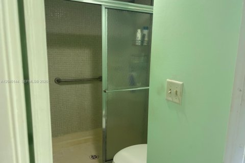 Condo in Lauderhill, Florida, 3 bedrooms  № 2086450 - photo 24