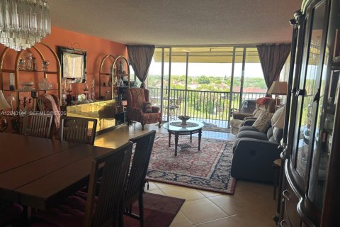 Condo in Lauderhill, Florida, 3 bedrooms  № 2086450 - photo 5