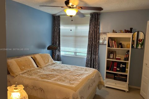 Condo in Lauderhill, Florida, 3 bedrooms  № 2086450 - photo 15