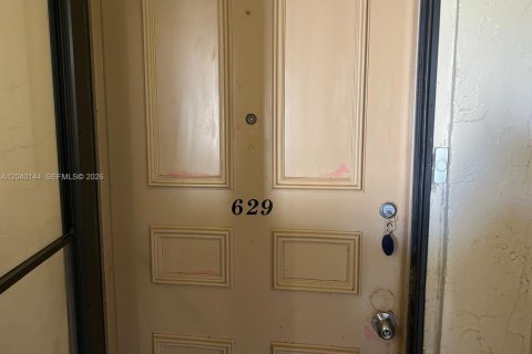 Condo in Lauderhill, Florida, 3 bedrooms  № 2086450 - photo 9