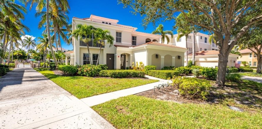 Condo in Punta Gorda, Florida, 3 bedrooms  № 2369683