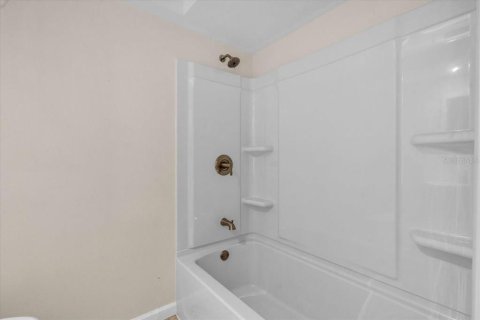 Propiedad comercial en venta en Saint Petersburg, Florida, 10 dormitorios, 390 m2 № 1770900 - foto 13